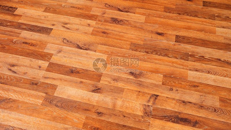 SPC地板和PVC地板的回收工艺和流程略有不同，具体如下：